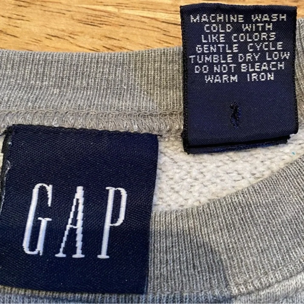 Vintage Gap Kid’s XS Gray “Gap Athletic” Basketball Graphic Cotton/Poly Pullover